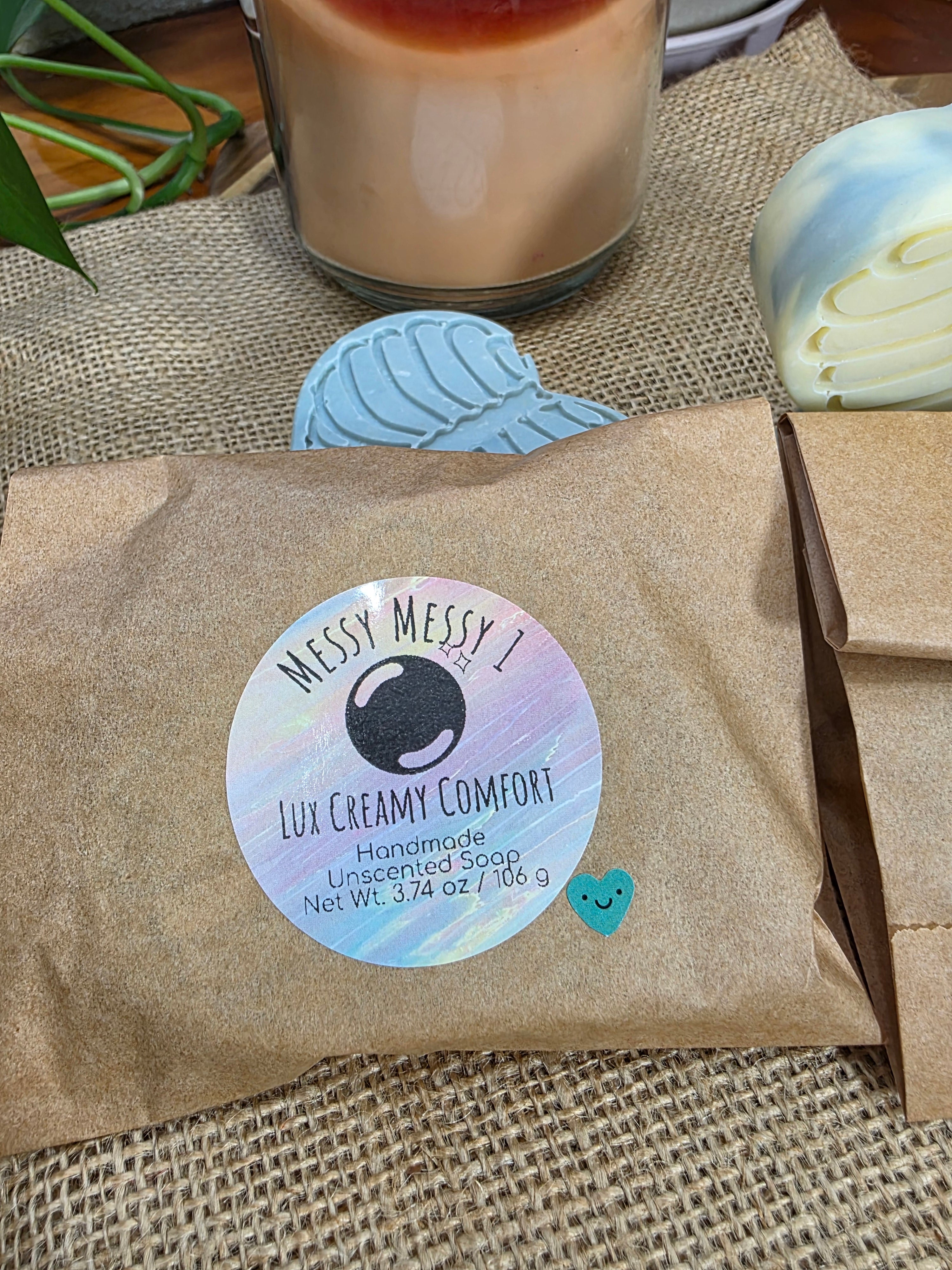 Lux Creamy Comfort Heart Bar